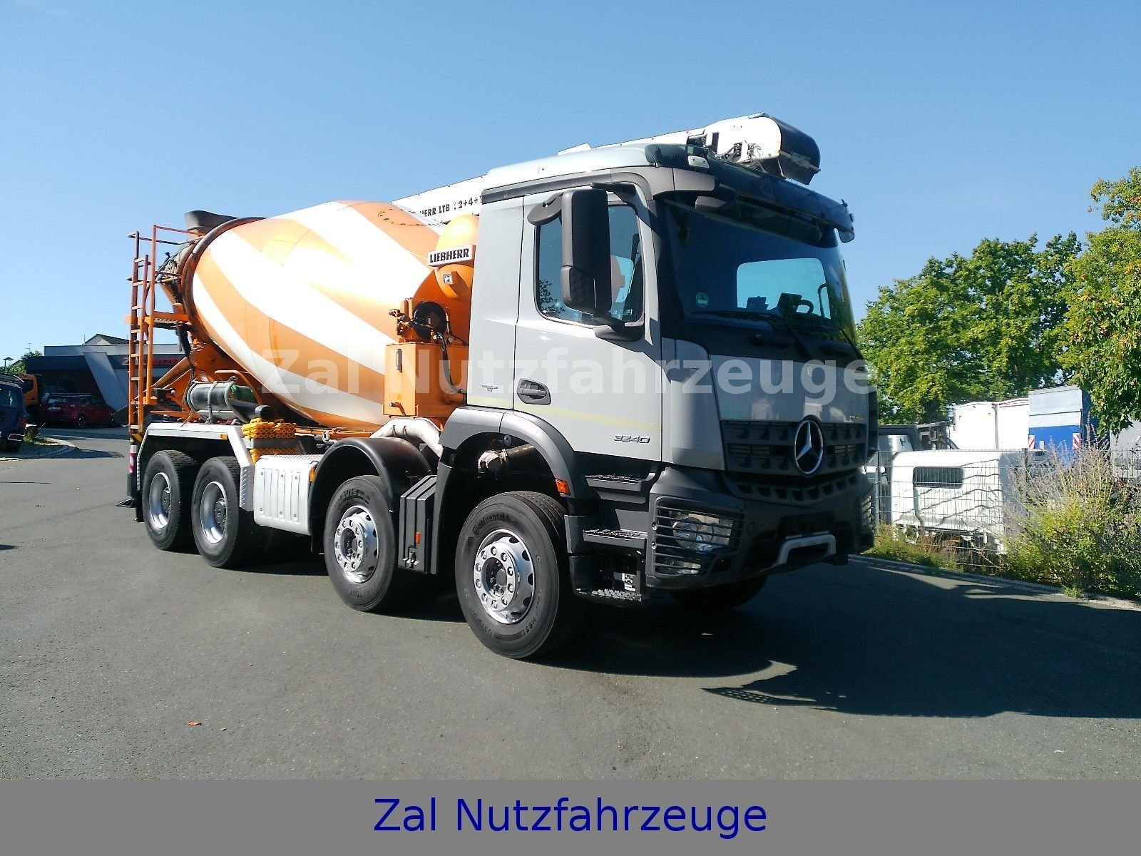 Mercedes-Benz AROCS  3240  8X4  Libherr Förderband  14+2+1 m 1