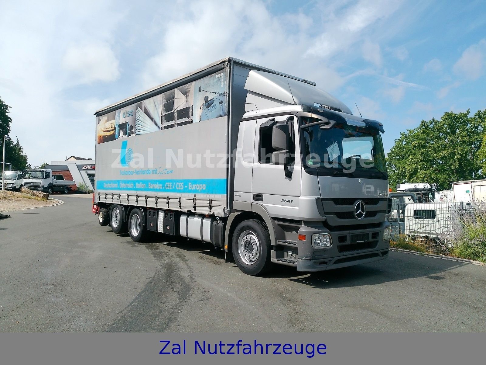 Mercedes-Benz Actros  2541 Pritsche/Plane mit Mitnahmestapler 1